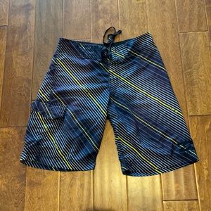 🔴- Billabong Shorts 30